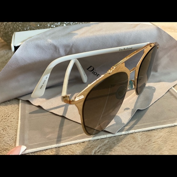 Sunglasses - Picture 2 of 3